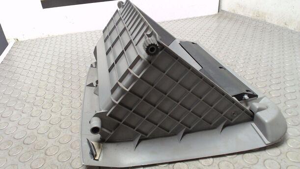 Foto: HANDSCHUHFACH eines Ford Mondeo