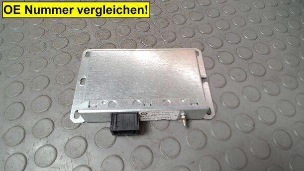 Foto: STEUERGERÄT GPS eines BMW 320i touring SX