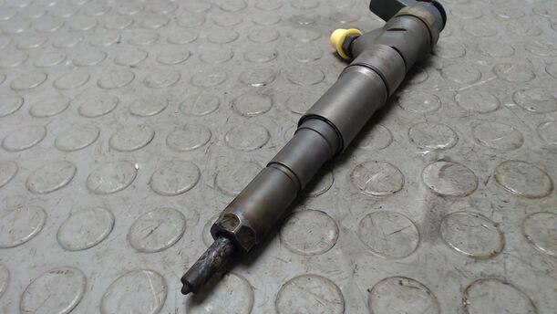 Foto: DIESELEINSPRITZDÜSE eines BMW 118d DPF SX