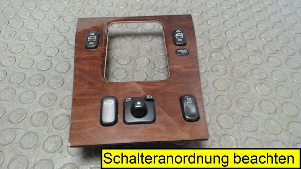 Foto: SCHALTER MITTELKONSOLE eines Mercedes-Benz C 220 CDI GLi