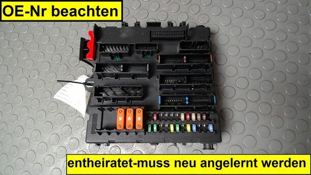 Foto: SICHERUNGSKASTEN ZENTRALELEKTRIK eines Opel Signum 2.2