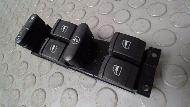 Foto: FENSTERHEBERSCHALTER eines VW Golf Variant 1.9 TDI