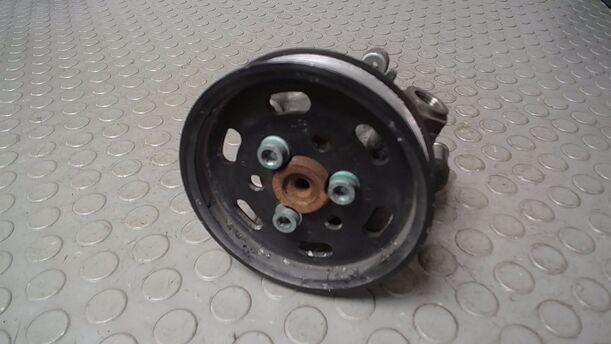 Foto: PUMPE SERVOLENKUNG eines VW Golf Variant 1.9 TDI