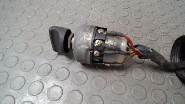 Foto: LICHTSCHALTER eines MERCEDES-BENZ 200D
