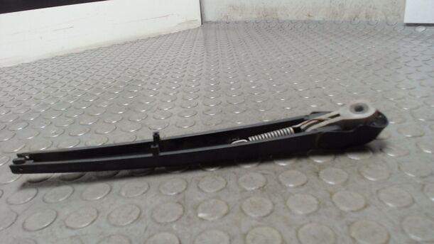 Foto: SCHEIBENWISCHERARM HINTEN eines Fiat Panda 1.1