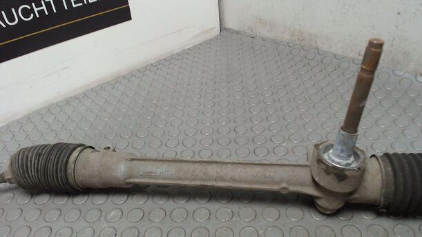 Foto: LENKUNG eines Fiat Panda 1.1