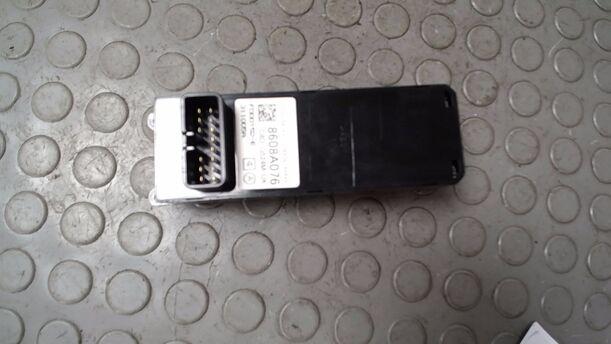Foto: FENSTERHEBERSCHALTER eines Mitsubishi Colt CZ3 1.1