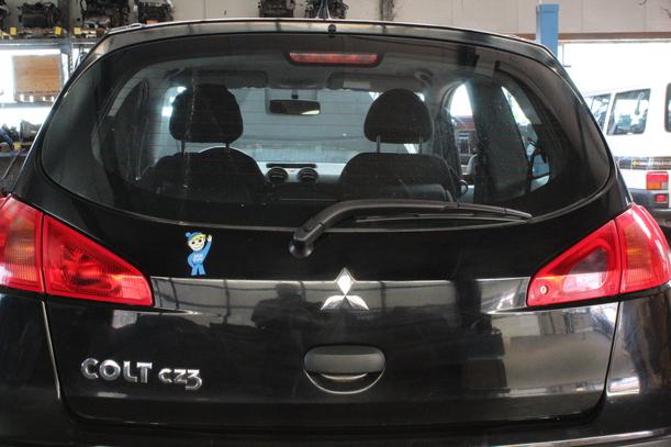 Foto: HECKKLAPPE/ HECKDECKEL ( 2/3 TÜRER ) eines Mitsubishi Colt CZ3 1.1