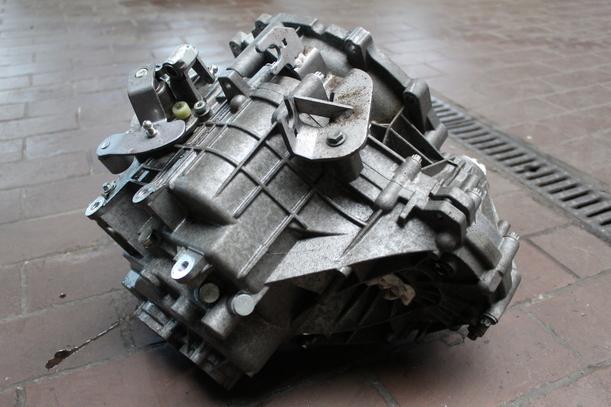 Foto: SCHALTGETRIEBE F5MGA eines Mitsubishi Colt CZ3 1.1