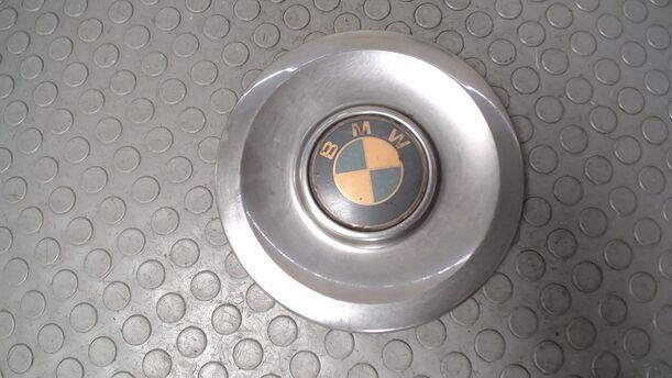 Foto: RADKAPPE/ RADZIERDECKEL eines BMW 520i
