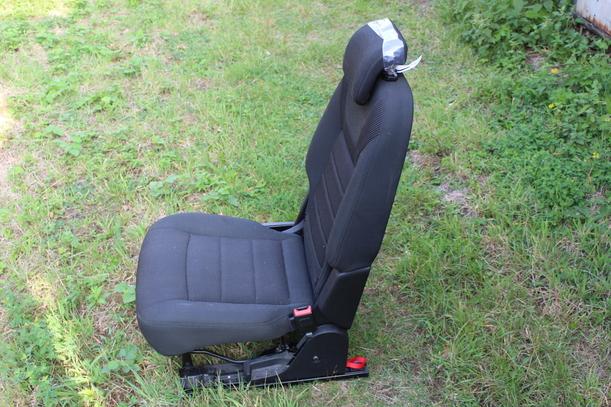 Foto: SITZ 2. REIHE RECHTS eines Ford Galaxy 2.0 TDCi DPF TX