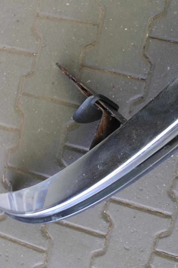 Foto: STOSSFÄNGER / STOSSSTANGE VORN eines VW 1200