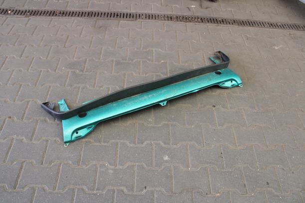Foto: FRONTBLECH UNTEN eines VW Golf CL