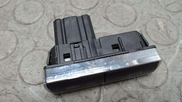 Foto: SCHALTER FRONT / HECKSCHEIBENHEIZUNG eines Ford Galaxy 2.0 TDCi DPF TX