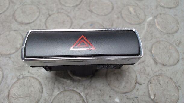 Foto: SCHALTER WARNBLINKANLAGE eines Ford Galaxy 2.0 TDCi DPF TX