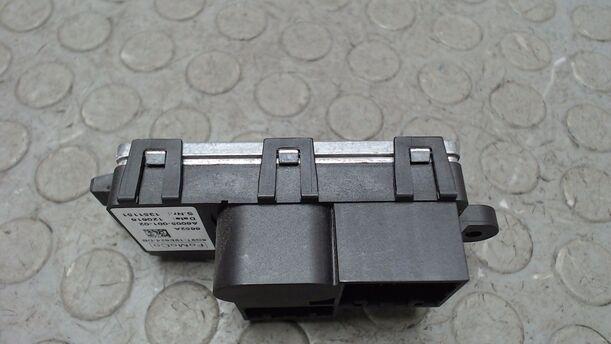 Foto: WIDERSTAND HEIZUNGSGEBLÄSE eines Ford Galaxy 2.0 TDCi DPF TX