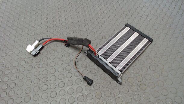 Foto: WÄRMETAUSCHER eines Ford Galaxy 2.0 TDCi DPF TX