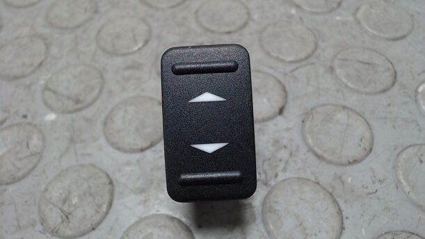 Foto: SCHALTER FENSTERHEBER eines Ford Galaxy 2.0 TDCi DPF LS