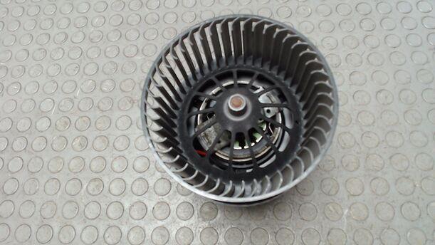 Foto: HEIZUNGSGEBLÄSE eines Ford Galaxy 2.0 TDCi DPF LS