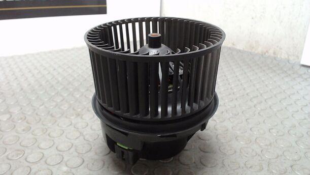 Foto: HEIZUNGSGEBLÄSE eines Ford Galaxy 2.0 TDCi DPF LS