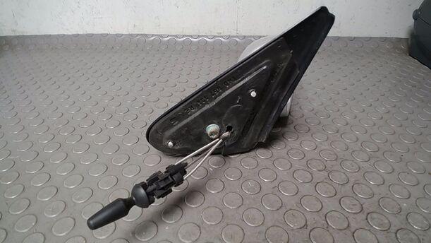 Foto: AUSSENSPIEGEL MECHANISCH VERSTELLBAR RECHTS eines Seat Leon 1.6 16V LS