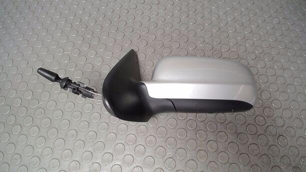 Foto: AUSSENSPIEGEL MECHANISCH VERSTELLBAR LINKS eines Seat Leon 1.6 16V LS