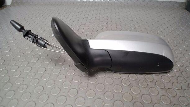 Foto: AUSSENSPIEGEL MECHANISCH VERSTELLBAR LINKS eines Seat Leon 1.6 16V LS