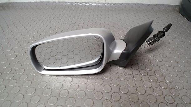 Foto: AUSSENSPIEGEL MECHANISCH VERSTELLBAR LINKS eines Seat Leon 1.6 16V LS