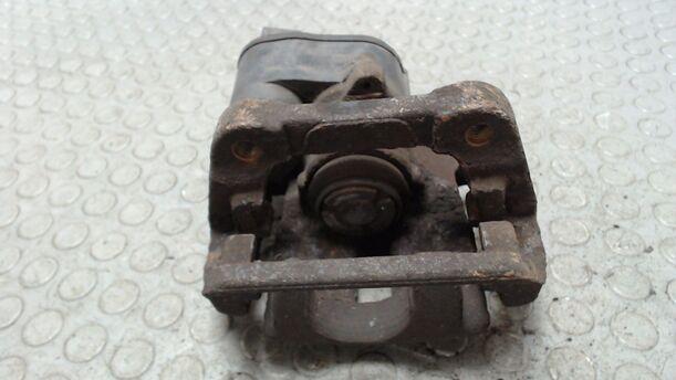 Foto: BREMSSATTEL HINTEN RECHTS eines Ford Galaxy 2.0 TDCi DPF GL 1,8 E