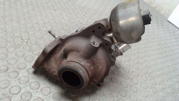 Foto: TURBOLADER eines Ford Galaxy 2.0 TDCi DPF GL 1,8 E