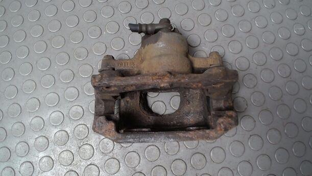 Foto: BREMSSATTEL VORN LINKS eines Citroen C1 1.0 GL 1,8 E
