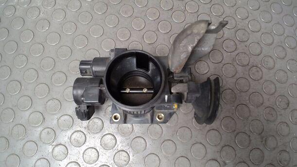 Foto: DROSSELKLAPPENSTUTZEN eines Citroen C1 1.0 GL 1,8 E