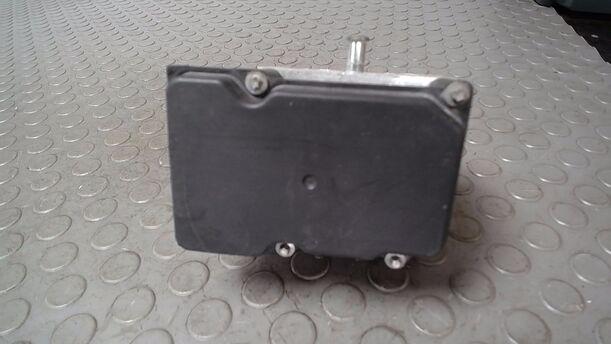 Foto: HAUPTBREMSAGGREGAT ABS eines Citroen C1 1.0 GL 1,8 E