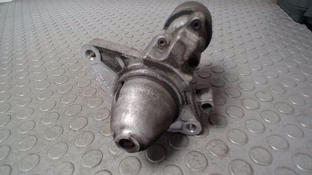 Foto: ANLASSER / STARTER  BOSCH) eines Citroen C1 1.0 GL 1,8 E