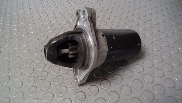 Foto: ANLASSER / STARTER  BOSCH) eines Citroen C1 1.0 GL 1,8 E