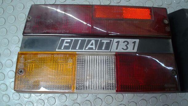 Foto: HECKLEUCHTE/ RÜCKLEUCHTE LINKS eines Fiat 1.3 Mirafiori