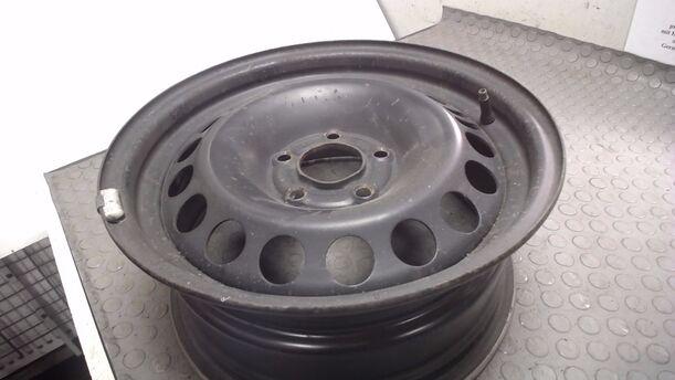 Foto: STAHLFELGE 6,5X15 ET35 eines Opel Signum 2.2 CL