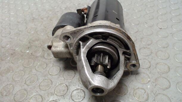 Foto: ANLASSER / STARTER  BOSCH eines Mercedes-Benz C 180 Sportcoupe