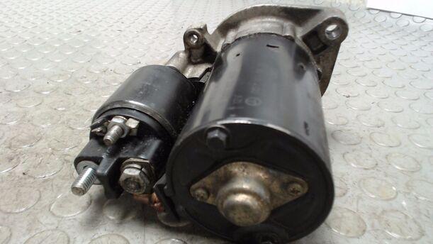 Foto: ANLASSER / STARTER  BOSCH eines Mercedes-Benz C 180 Sportcoupe