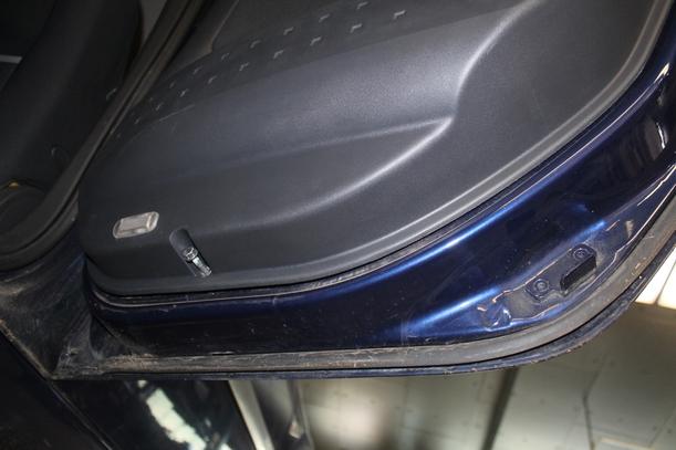 Foto: TÜR HINTEN RECHTS eines Renault Megane 1.6