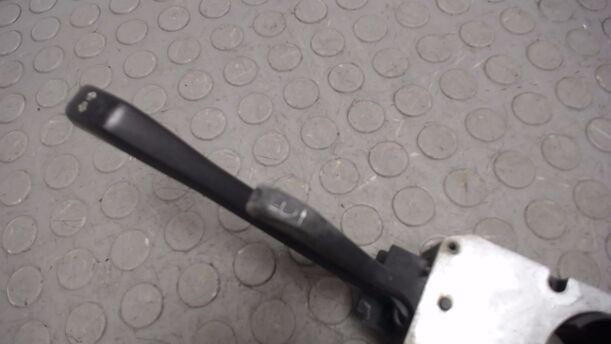 Foto: BLINKERSCHALTER / KOMBISCHALTER eines VW POLO TYP 86