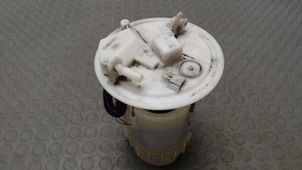 Foto: KRAFTSTOFFPUMPE eines Renault Megane 1.6 CL