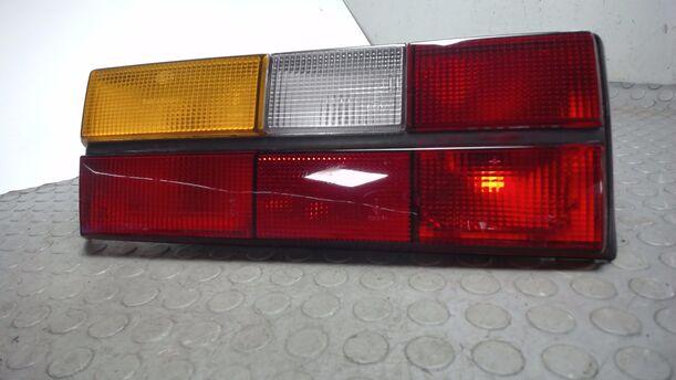 Foto: HECKLEUCHTE / RÜCKLICHT LINKS eines VW GOLF L