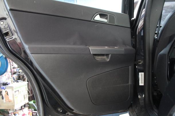 Foto: TÜR HINTEN LINKS eines Volvo S40 2.4