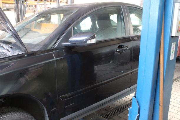 Foto: TÜR VORN LINKS eines Volvo S40 2.4