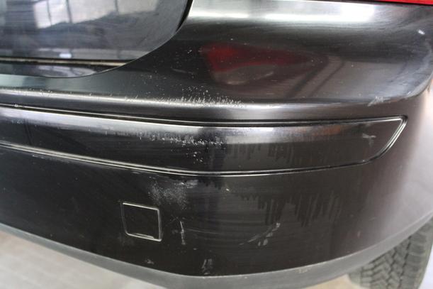 Foto: STOSSFÄNGER / STOßSTANGE HINTEN eines Volvo S40 2.4