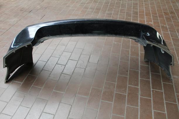 Foto: STOSSFÄNGER / STOßSTANGE HINTEN eines Volvo S40 2.4