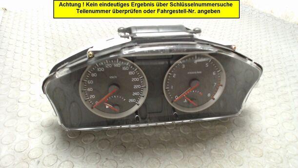 Foto: TACHOEINHEIT / KOMBIINSTRUMENT eines Volvo S40 2.4
