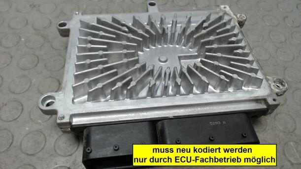 Foto: MOTORSTEUERGERÄT eines Volvo S40 2.4