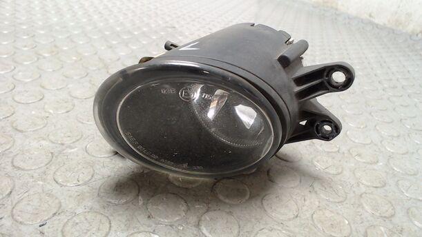 Foto: NEBELSCHEINWERFER LINKS eines Volvo S40 2.4